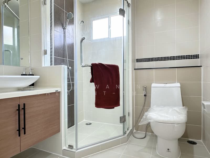 PASSORN PRESTIGE RANGSIT – KLONG 2, Pathum Thani, Prachathipat, Thanyaburi, Pathum Thani, 4 Bedrooms, 180 sqm, Single Detached House For Sale, by Chawanon Khemrergampon, 500371951 - DDproperty.com