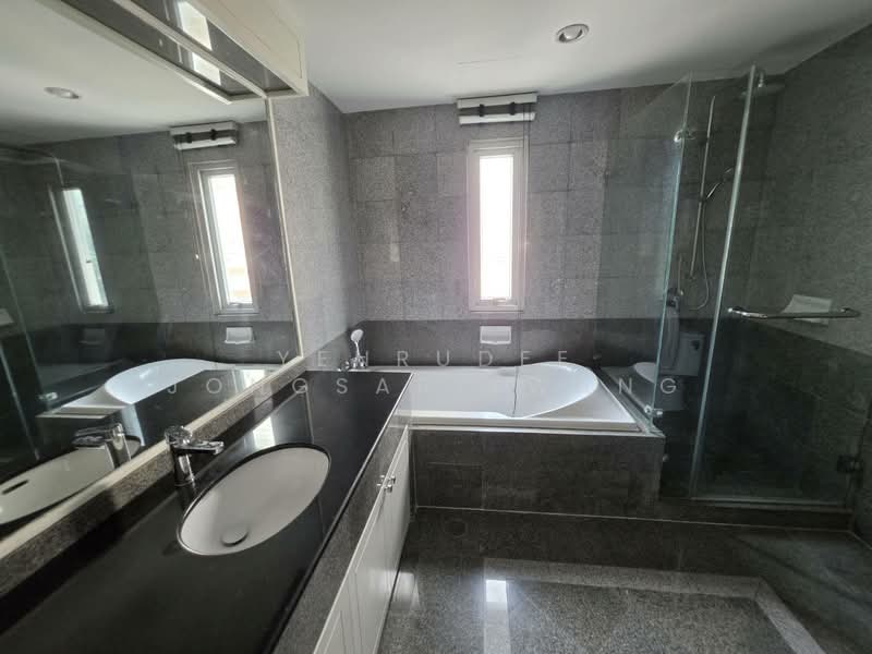 Noble House Ruamrudee, Bangkok, Ploenchit, Lumphini, Pathum Wan, Bangkok, 2 Bedrooms, 135 sqm, Condo For Rent, by Yenrudee Jongsaritwang, 500371971 - DDproperty.com