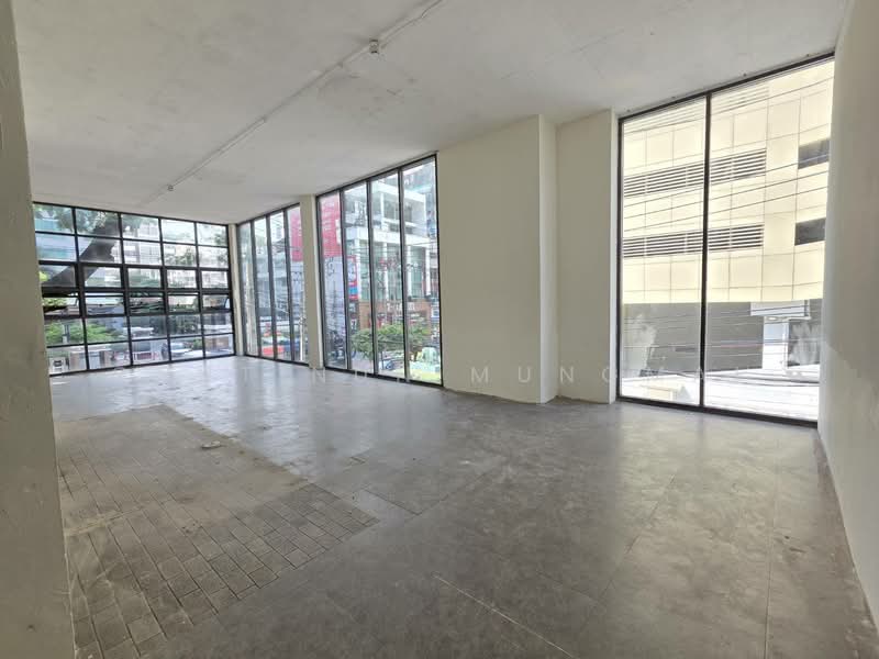 For Rent: Asok Main Road Ideal for Restaurant Cafe, Bangkok, Khlongtoei Nua, Watthana, Bangkok, , 95 sqm, Retail Space For Rent, by Chutinun Mungmai, 500371974 - DDproperty.com