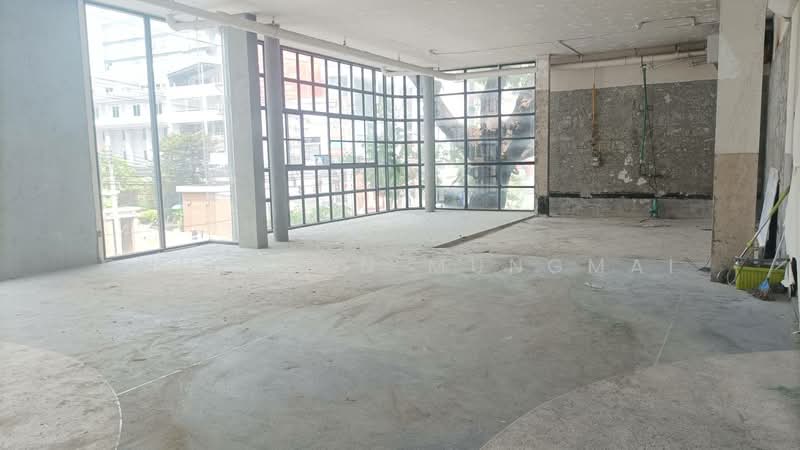 For Rent: Asok Main Road Ideal for Restaurant Cafe, Bangkok, Khlongtoei Nua, Watthana, Bangkok, , 95 sqm, Retail Space For Rent, by Chutinun Mungmai, 500371974 - DDproperty.com