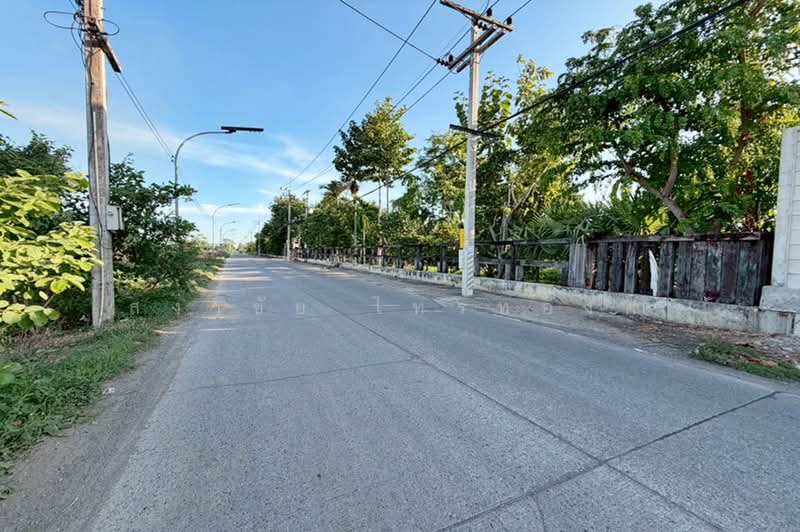 ขายที่ดินถมแล้ว พร้อมสิ่งปลูกสร้าง บ้านสวน 5 ไร่ ถนนรังสิต-นครนายก คลอง 8 หนองเสือ ปทุมธานี, ปทุมธานี, ถนนรังสิต-นครนายก คลอง 8 หนองเสือ, ลำผักกูด, ธัญบุรี, ปทุมธานี, 8,000 ตร.ม., ที่ดิน ขาย, โดย สง่าชัย ไทรทองคำ, 500372002 - DDproperty.com