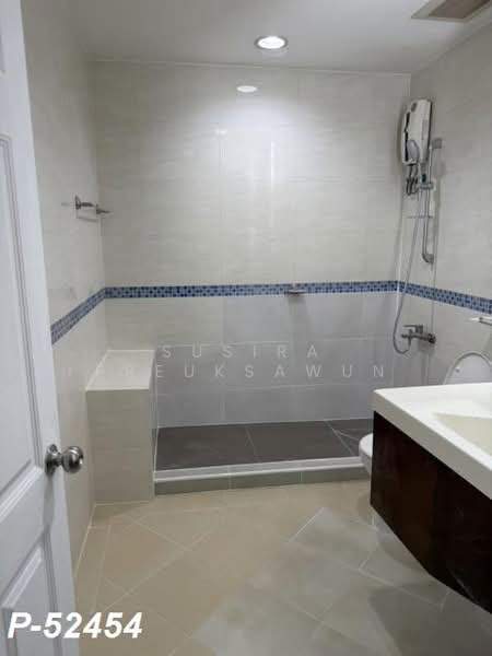 Life @ Ratchada-Suthisan, Bangkok, Ratchadapisek Road, Samsen Nok, Huai Khwang, Bangkok, 2 Bedrooms, 55 sqm, Condo For Rent, by Susira Prueksawun, 500372029 - DDproperty.com