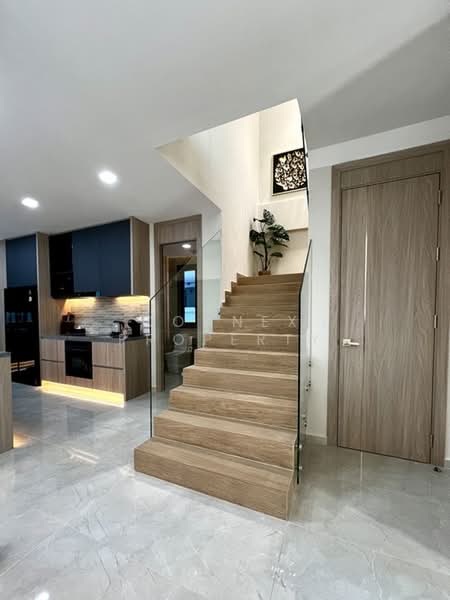 Impress House Village, Chon Buri (Pattaya), Nong Pru, Bang Lamung (Pattaya), Chon Buri (Pattaya), 5 Bedrooms, 330 sqm, Semi-Detached House (Twin House) For Sale, by Connex Property, 500372066 - DDproperty.com