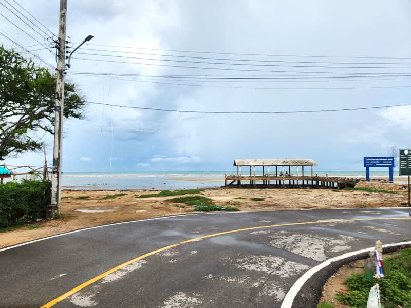 ขาย ที่ดิน 227 ตรว. เห็นทะเล ใกล้ 40 ม. หนองขนาน อ.เมือง เพชรบุรี, Phetchaburi, Nong Khanan, Muang Phetchaburi, Phetchaburi, , 908 sqm, Land For Sale, by ลลนา เกษมสันต์ ณ อยุธยา, 500372068 - DDproperty.com