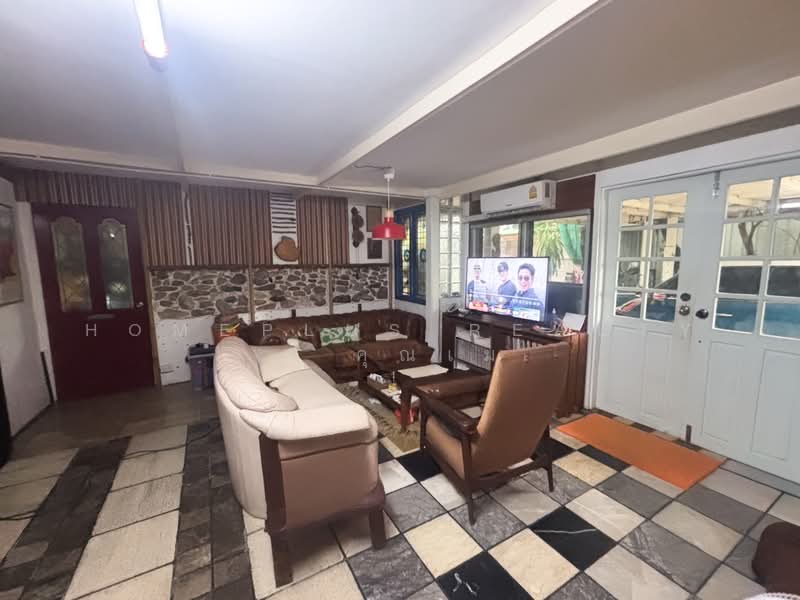 บ้านพร้อมที่ดิน เอกมัย ซอย 8, Bangkok, Phra Kanong Nua, Watthana, Bangkok, 7 Bedrooms, 650 sqm, Single Detached House For Sale, by HOMEPLUS REALTY - คุณเม, 500372098 - DDproperty.com