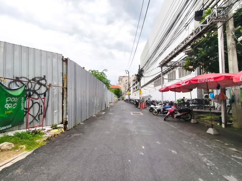 บ้านพร้อมที่ดิน เอกมัย ซอย 8, Bangkok, Phra Kanong Nua, Watthana, Bangkok, 7 Bedrooms, 650 sqm, Single Detached House For Sale, by HOMEPLUS REALTY - คุณเม, 500372098 - DDproperty.com