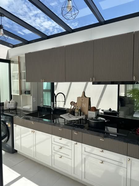 Gravitia Rama 2 - Thakam, Bangkok, Thanon Thakham, Tha Kham, Bang Khun Thian, Bangkok, 3 Bedrooms, 205 sqm, Townhouse For Sale, by Sirithong Saetang, 500372150 - DDproperty.com