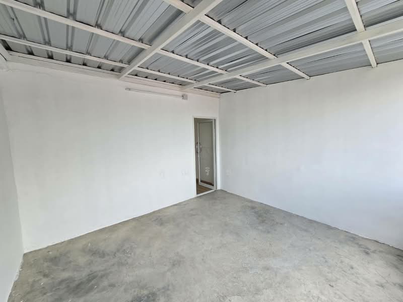 Renovated Commercial Building next to SC Park Hotel for RENT, Bangkok, Phlapphla, Wang Thonglang, Bangkok, Studio, 500 sqm, Townhouse For Rent, by คุณริช, 500372181 - DDproperty.com