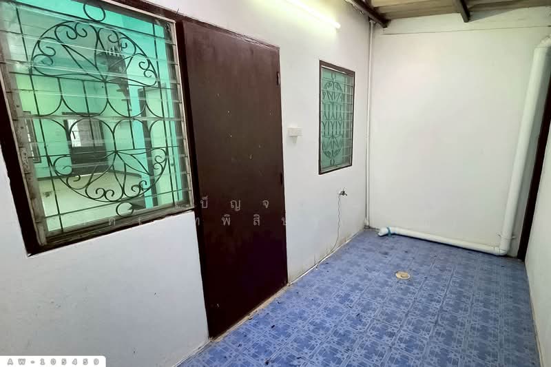 Townhouse, Kanasap Village, Soi Charoen Phatthana 7 AW-105459, Bangkok, Min Buri, Bangkok, 2 Bedrooms, 120 sqm, Townhouse For Sale, by Benchawarin Pakkawetppisit, 500372216 - DDproperty.com