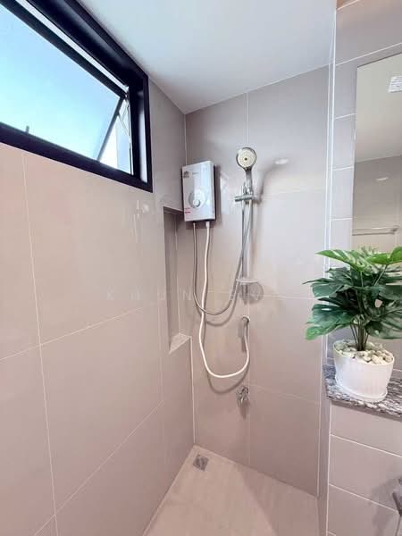 Townhome for rent in Watcharapol Saimai ( SPSEVE2017 ), Bangkok, พหลโยธิน 50 แยก 11, Khlong Tanon, Sai Mai, Bangkok, 3 Bedrooms, 250 sqm, Townhouse For Rent, by Khun Eve, 500372227 - DDproperty.com