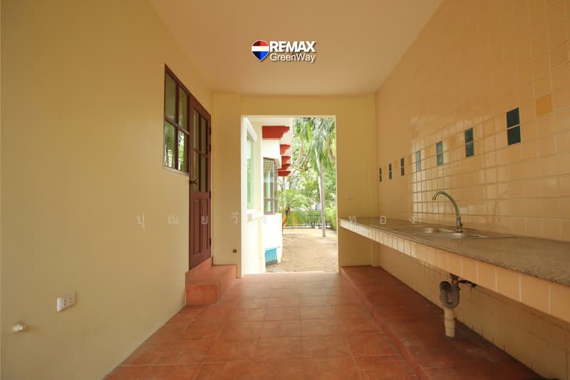 Corner House Opposite the Park | Vararom Pracha Uthit 98, Samut Prakan, ประชาอุทิศ, Nai Khlong Bang Pla Kot, Phra Samut Jadee, Samut Prakan, 4 Bedrooms, 340 sqm, Single Detached House For Sale, by Poonyawee Puthong, 500372242 - วรารมย์ ประชาอุทิศ มุม หน้าสวน 162 ตรว. - DDproperty.com