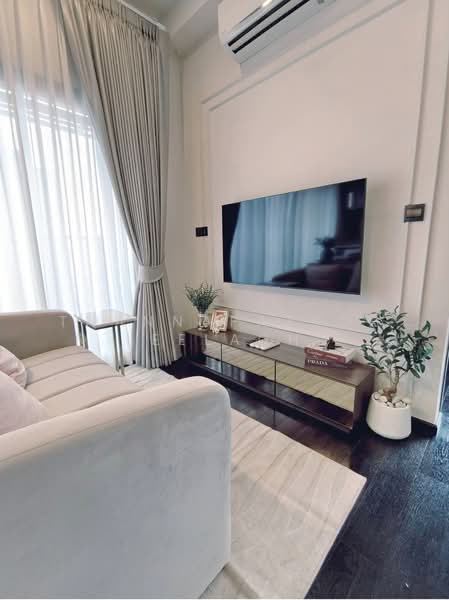 Park Origin Thonglor, Bangkok, Soi Thonglor 10, Sukhumvit Road, Khlong Tan Nua, Watthana, Bangkok, 2 Bedrooms, 43 sqm, Condo For Rent, by Thannapatsorn Leelacherdchai, 500372282 - DDproperty.com