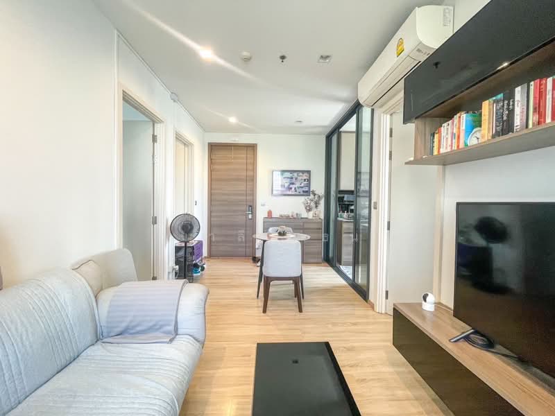 Intro Phaholyothin-Pradipat, Bangkok, Pradipat, Samsen Nai, Phaya Thai, Bangkok, 2 Bedrooms, 58 sqm, Condo For Sale, by มาลี สุธน, 500372296 - DDproperty.com