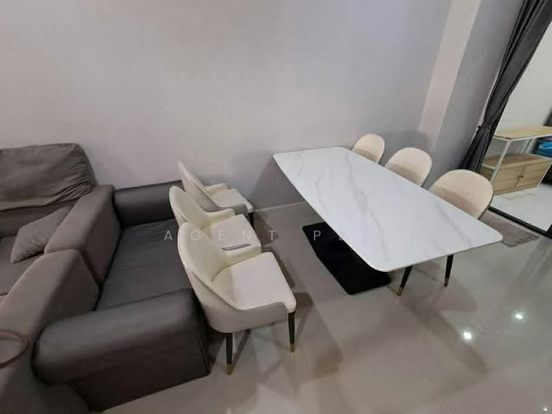 Baan Klang Muang Ladprao 101 Station, Bangkok, Soi Ladprao 101 Yeak 42, Khlong Chan, Bang Kapi, Bangkok, 4 Bedrooms, 104 sqm, Single Detached House For Rent, by Agent Pla, 500372298 - DDproperty.com