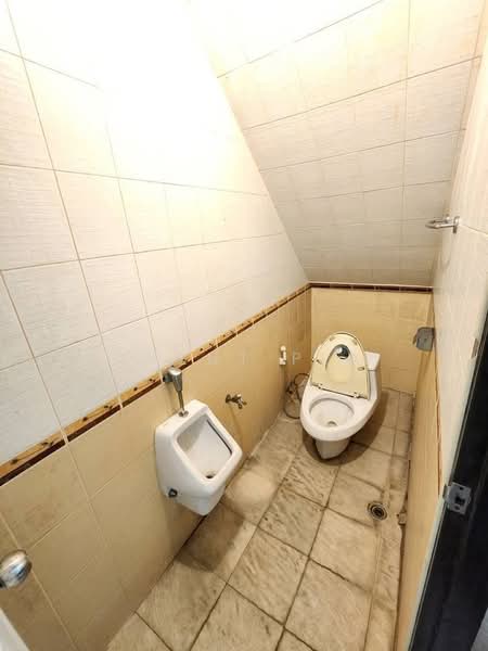 Commercial space for rent, 1st and 2nd floors, Prime CBD Location, Rama 4 - Witthayu (SPSAD4046), Bangkok, Silom, Bang Rak, Bangkok, , 200 sqm, Shophouse For Rent, by Agent Pla, 500372310 - DDproperty.com