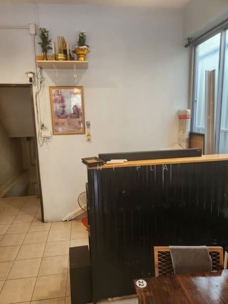 Commercial space for rent, 1st and 2nd floors, Prime CBD Location, Rama 4 - Witthayu (SPSAD4046), Bangkok, Silom, Bang Rak, Bangkok, , 200 sqm, Shophouse For Rent, by Agent Pla, 500372310 - DDproperty.com
