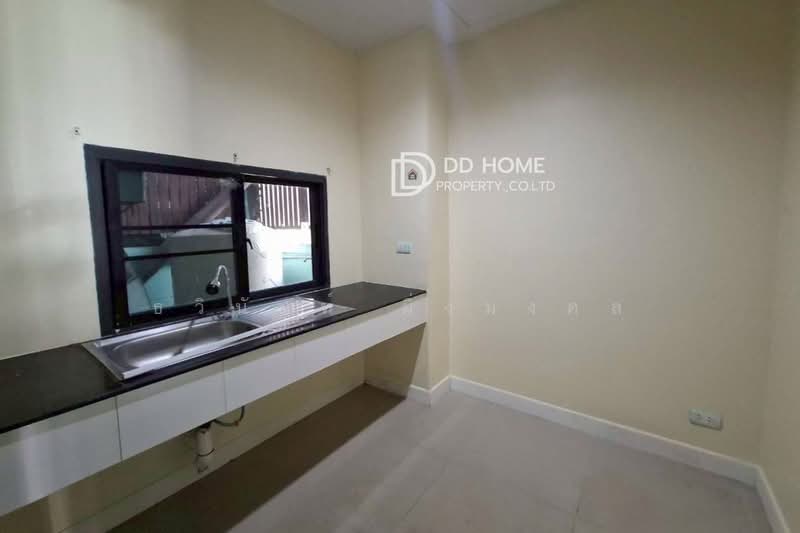 The Metro RamKhamHaeng, Bangkok, ราษฎร์พัฒนา, Saphan Sung, Bangkok, 3 Bedrooms, 157 sqm, Townhouse For Sale, by ธวินันท์ มิ่งมงคล, 500372326 - DDproperty.com