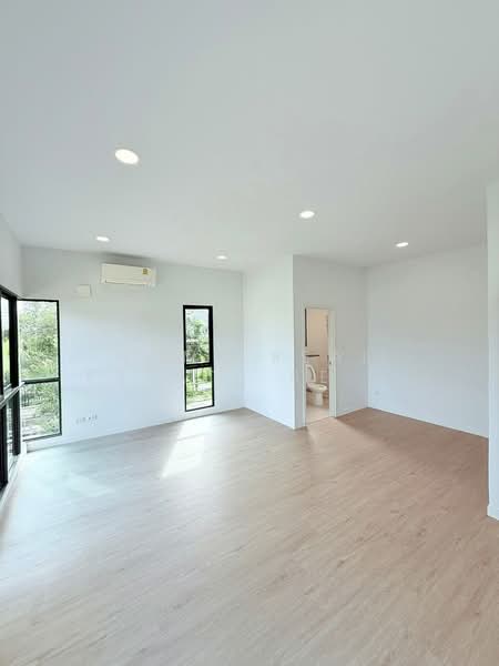 Modi Villa New Ratchaphruek Road, Pathum Thani, Bang Dua, Muang Pathum Thani, Pathum Thani, 4 Bedrooms, 164 sqm, Single Detached House For Sale, by HOME Real Estate Service, 500372350 - DDproperty.com