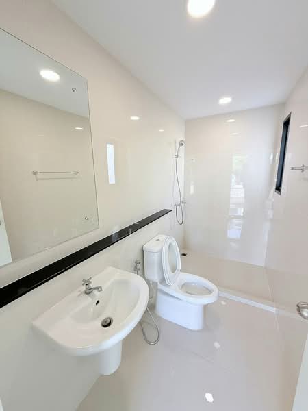 Modi Villa New Ratchaphruek Road, Pathum Thani, Bang Dua, Muang Pathum Thani, Pathum Thani, 4 Bedrooms, 164 sqm, Single Detached House For Sale, by HOME Real Estate Service, 500372350 - DDproperty.com