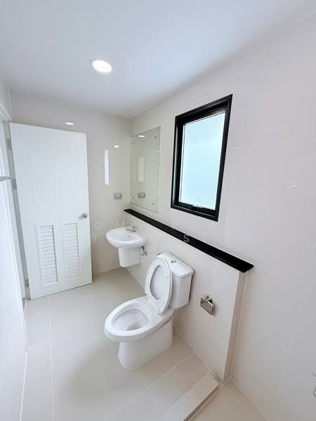 Modi Villa New Ratchaphruek Road, Pathum Thani, Bang Dua, Muang Pathum Thani, Pathum Thani, 4 Bedrooms, 164 sqm, Single Detached House For Sale, by HOME Real Estate Service, 500372350 - DDproperty.com