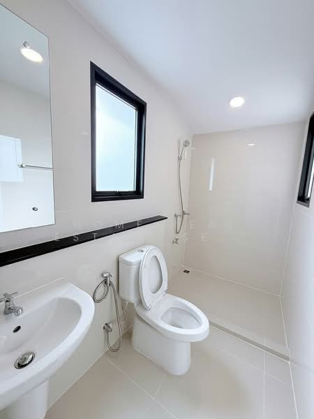 Modi Villa New Ratchaphruek Road, Pathum Thani, Bang Dua, Muang Pathum Thani, Pathum Thani, 4 Bedrooms, 164 sqm, Single Detached House For Sale, by HOME Real Estate Service, 500372350 - DDproperty.com
