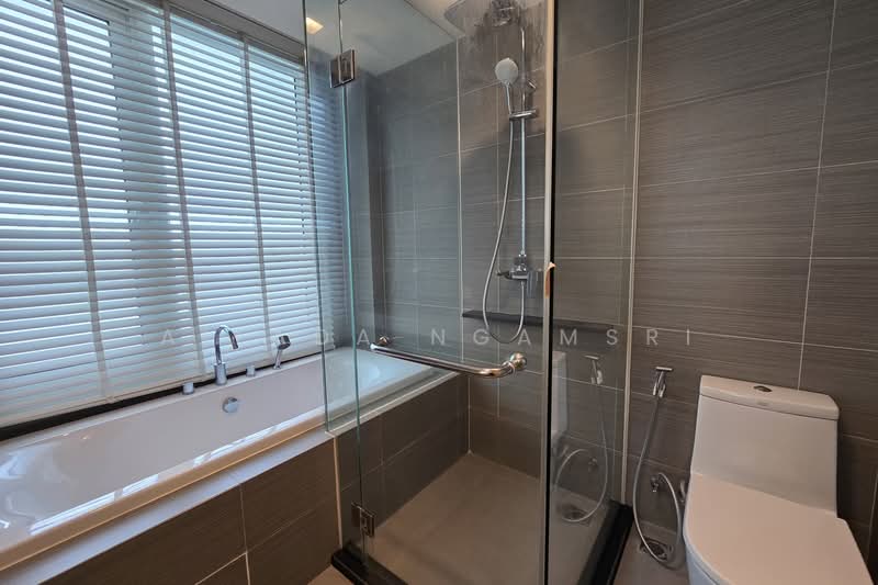 Siri At Sukhumvit, Bangkok, 902 Sukhumvit Road, Phra Kanong, Khlong Toei, Bangkok, 3 Bedrooms, 114 sqm, Condo For Sale, by Ailada Ngamsri, 500372362 - DDproperty.com
