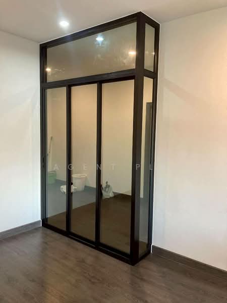 ให้เช่าบ้านเดี่ยว 3 ชั้น สุขุมวิท 65 (เอกมัย) ใกล้รถไฟฟ้า BTS เอกมัย (SPSAD4048), กรุงเทพ, พระโขนงเหนือ, วัฒนา, กรุงเทพ, 330 ตร.ม., บ้านเดี่ยว ให้เช่า, โดย Agent Pla, 500372365 - DDproperty.com