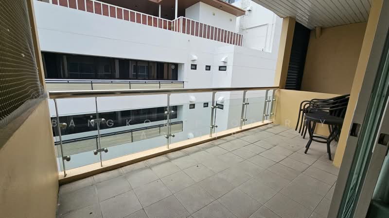 42 Grand Residence, Bangkok, 24 Soi Sukhumvit 42, Phra Kanong, Khlong Toei, Bangkok, 2 Bedrooms, 135 sqm, Condo For Rent, by BANGKOK PROPERTY AGENTS, 500372373 - DDproperty.com