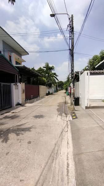 บ้านเดี่ยวรัชดา32 เนื้อที่ 50 ตร.ว. 4ห้องนอน, Bangkok, Huai Khwang, Huai Khwang, Bangkok, 4 Bedrooms, 180 sqm, Single Detached House For Sale, by Thiya​ Chaysabut, 500372382 - DDproperty.com