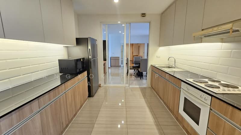 Baan Thai Living Ekkamai, Bangkok, 40 Soi Pridi Banomyong 31, Khlong Tan Nua, Watthana, Bangkok, 3 Bedrooms, 170 sqm, Condo For Rent, by BANGKOK PROPERTY AGENTS, 500372434 - DDproperty.com