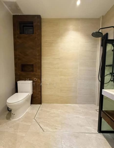 หมู่บ้านเอกมงคล 1, Chon Buri (Pattaya), Bang Lamung, Bang Lamung (Pattaya), Chon Buri (Pattaya), 3 Bedrooms, 200 sqm, Single Detached House For Sale, by HOME Real Estate Service, 500372435 - DDproperty.com