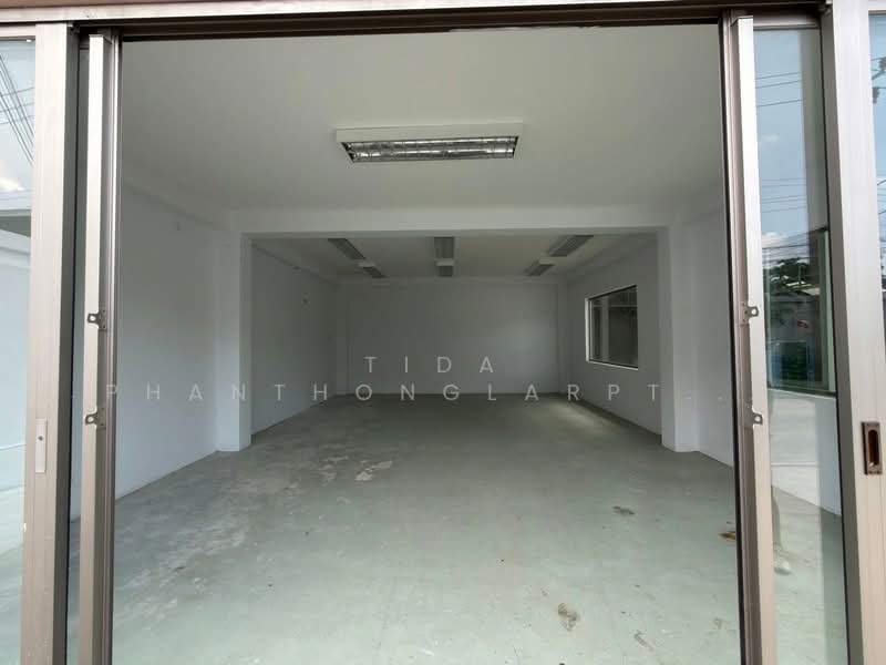Warehouse with Office for Rent, Nuanchan, 750 sq.m, 136 sq.wa., Bangkok, Nuan Chan, Bueng Kum, Bangkok, , 750 sqm, Warehouse/Factory For Rent, by Tida phanthonglarptawee, 500372436 - DDproperty.com