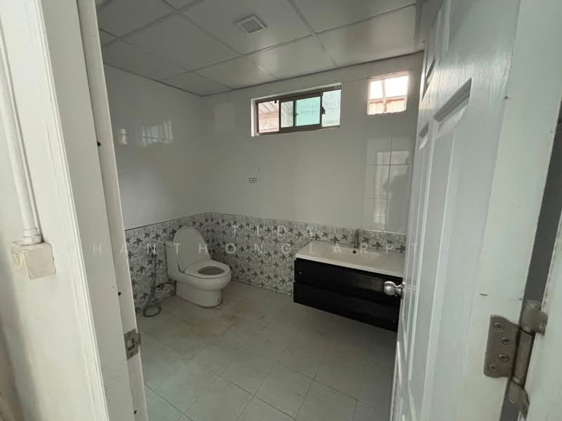 Warehouse with Office for Rent, Nuanchan, 750 sq.m, 136 sq.wa., Bangkok, Nuan Chan, Bueng Kum, Bangkok, , 750 sqm, Warehouse/Factory For Rent, by Tida phanthonglarptawee, 500372436 - DDproperty.com