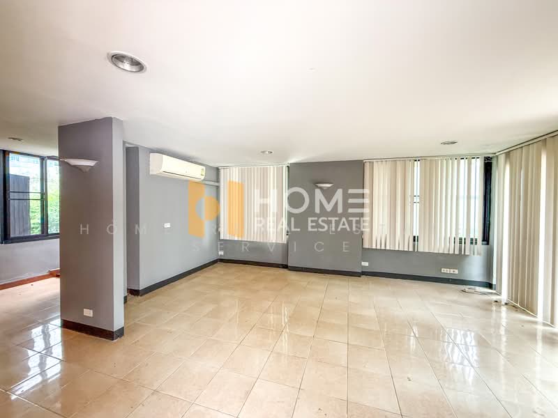 บ้านเดี่ยว ซอยวชิรธรรม 52, Bangkok, Bang Chak, Phra Khanong, Bangkok, 3 Bedrooms, 200 sqm, Single Detached House For Sale, by HOME Real Estate Service, 500372465 - DDproperty.com