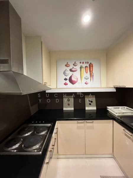 Baan Suanpetch, Bangkok, 18 Soi Sukhumvit 39, Khlong Tan Nua, Watthana, Bangkok, 2 Bedrooms, 132 sqm, Condo For Sale, by Suchada Yodyiem, 500372498 - DDproperty.com