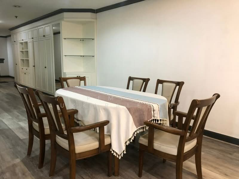 Las Colinas, Bangkok, Sukhumvit 21 Road, Khlongtoei Nua, Watthana, Bangkok, 2 Bedrooms, 141 sqm, Condo For Sale, by Pemika Aukkaraleekul, 500372517 - DDproperty.com