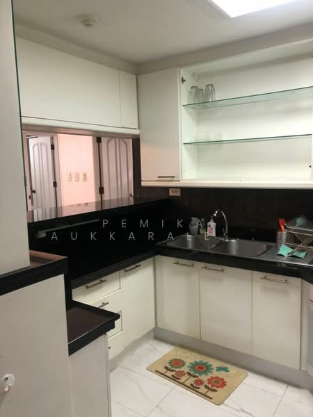 Las Colinas, Bangkok, Sukhumvit 21 Road, Khlongtoei Nua, Watthana, Bangkok, 2 Bedrooms, 141 sqm, Condo For Sale, by Pemika Aukkaraleekul, 500372517 - DDproperty.com