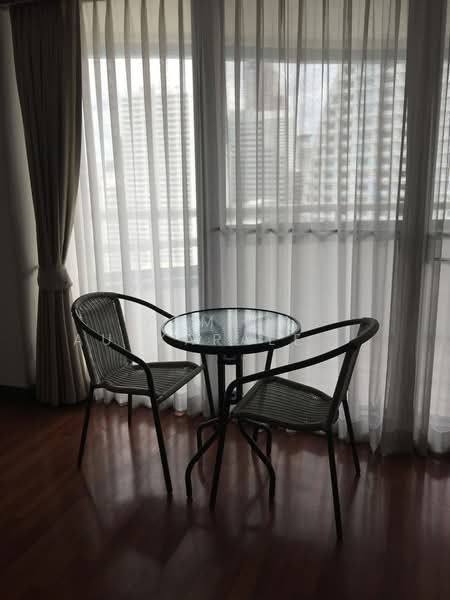 Las Colinas, Bangkok, Sukhumvit 21 Road, Khlongtoei Nua, Watthana, Bangkok, 2 Bedrooms, 141 sqm, Condo For Sale, by Pemika Aukkaraleekul, 500372517 - DDproperty.com