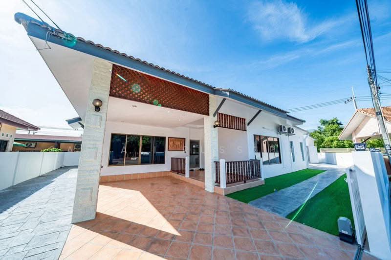 Paradise Villa 1 & 2 : พาราไดซ์ วิลล่า1 & 2, ชลบุรี, หนองปรือ, บางละมุง, ชลบุรี, 350 ตร.ม., วิลล่า ขาย, โดย Saimaii Russiphat, 500372532 - DDproperty.com