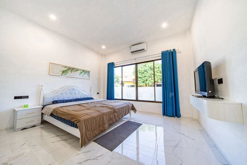 Paradise Villa 1 & 2 : พาราไดซ์ วิลล่า1 & 2, ชลบุรี, หนองปรือ, บางละมุง, ชลบุรี, 350 ตร.ม., วิลล่า ขาย, โดย Saimaii Russiphat, 500372532 - DDproperty.com
