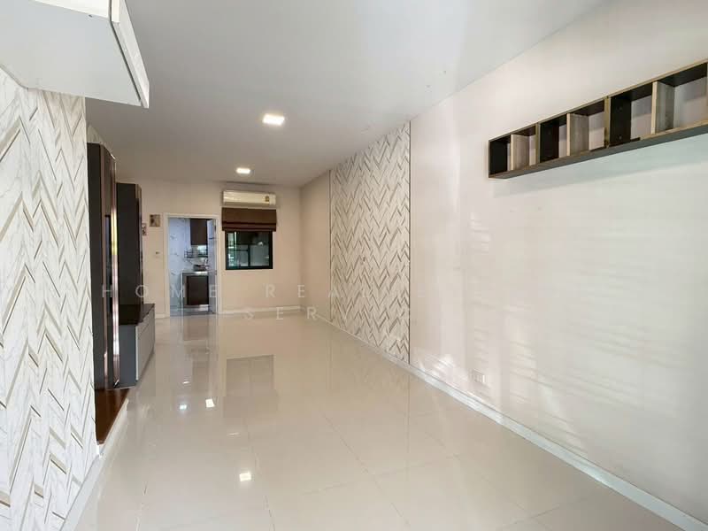 The Thamm Ratchaphruek - Sirindhorn, Nonthaburi, Bang Kruai-Chong Tanom Road, Wat Chalo, Bang Kruai, Nonthaburi, 3 Bedrooms, 108 sqm, Townhouse For Sale, by HOME Real Estate Service, 500372544 - DDproperty.com
