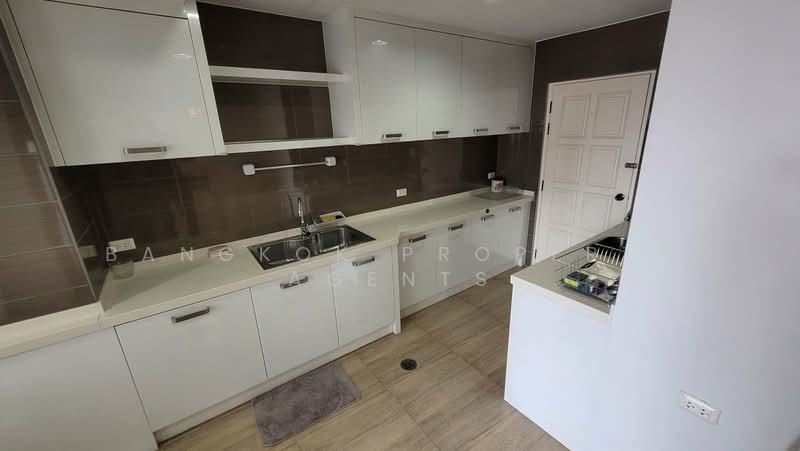 Fifty Fifth Tower, Bangkok, 84 Soi Sukhumvit 55, Sukhumvit Road, Khlong Tan Nua, Watthana, Bangkok, 3 Bedrooms, 165 sqm, Condo For Rent, by BANGKOK PROPERTY AGENTS, 500372546 - DDproperty.com