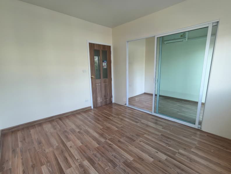 Villette City Pattanakarn 38, Bangkok, Phatthanakan Road, Prawet, Bangkok, 4 Bedrooms, 250 sqm, Townhouse For Sale, by คุณก้อย, 500372555 - DDproperty.com