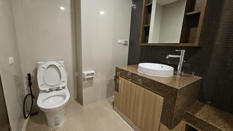 NS Residence, Bangkok, 96 Soi Charoenmitr, 10 Ekkamai Rd, Phra Kanong Nua, Watthana, Bangkok, 1 Bedroom, 70 sqm, Condo For Rent, by BANGKOK PROPERTY AGENTS, 500372599 - DDproperty.com
