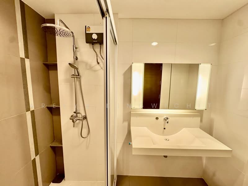 Rhythm Ratchada, Bangkok, 558 Ratchadaphisek Road, Samsen Nok, Huai Khwang, Bangkok, 1 Bedroom, 46 sqm, Condo For Rent, by Areeya Kingwichit, 500372630 - DDproperty.com