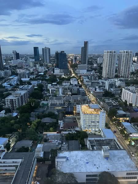 XT Ekkamai, Bangkok, 259 Soi Sukhumvit 63, Khlong Tan Nua, Watthana, Bangkok, 2 Bedrooms, 45 sqm, Condo For Sale, by Pemika Aukkaraleekul, 500372639 - DDproperty.com