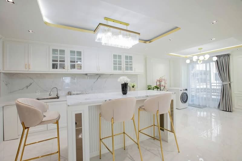 Petch 9 Tower, Bangkok, Phetchaburi 9 Alley, Thanon Phaya Thai, Ratchathewi, Bangkok, 2 Bedrooms, 145 sqm, Condo For Rent, by Boonraksa Sopak, 500372688 - DDproperty.com
