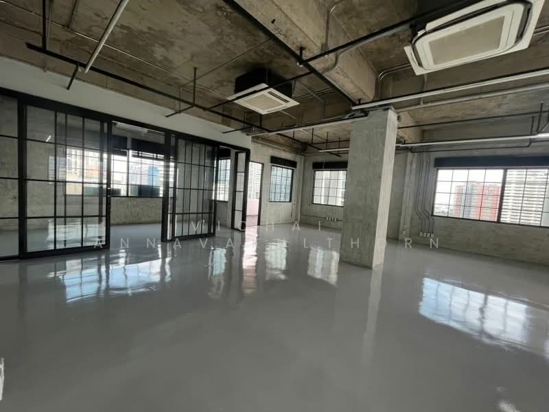 Commercial for Rent in Khlong Tan, Bangkok, Khong Tan, Khlong Toei, Bangkok, , 173 sqm, Retail Space For Rent, by Vichai Annavakulthorn, 500372697 - DDproperty.com