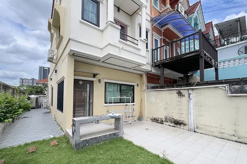 ซื่อตรงการ์เด้นท์ ไทรม้า, Nonthaburi, Sai Ma, Muang Nonthaburi, Nonthaburi, 4 Bedrooms, 160 sqm, Townhouse For Sale, by NTBHOME, 500372721 - DDproperty.com