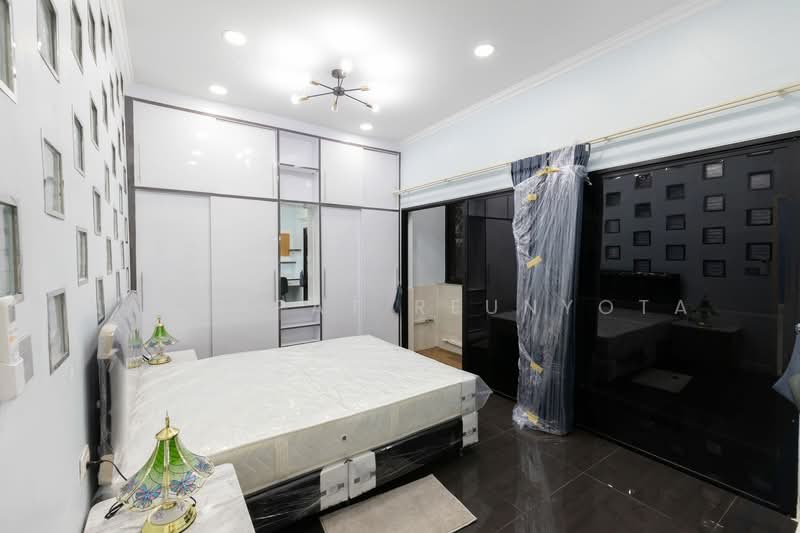President Park Sukhumvit 24, Bangkok, 99 Sukhumvit 24 Alley, Khlongtoei Nua, Watthana, Bangkok, 2 Bedrooms, 80 sqm, Condo For Sale, by Nattapat Reunyota, 500372749 - DDproperty.com